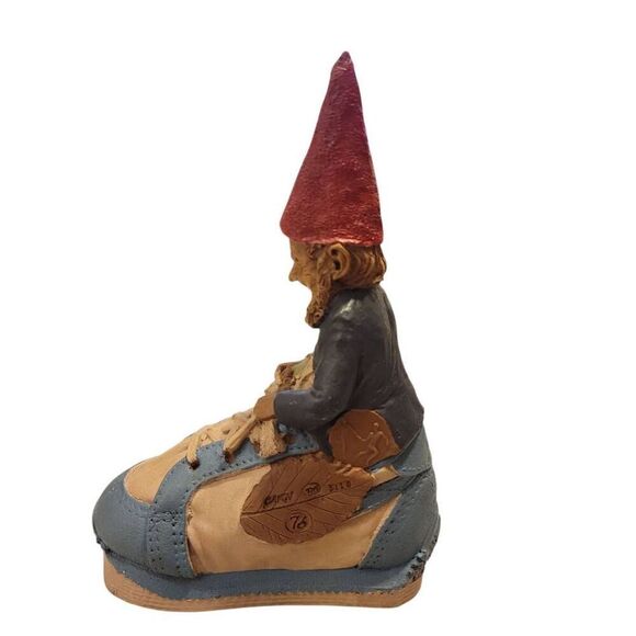 1990 Cairn Studios Tom Clark Pheidippides Gnome Shoe & Coin  USA - Picture 5 of 10